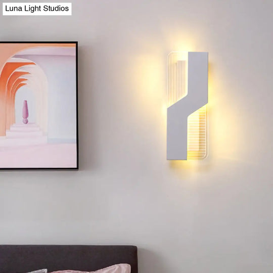 Curved Nordic Led Metal Sconce Lamp: Black/White Wall Mount For Bedside In Warm/White Light