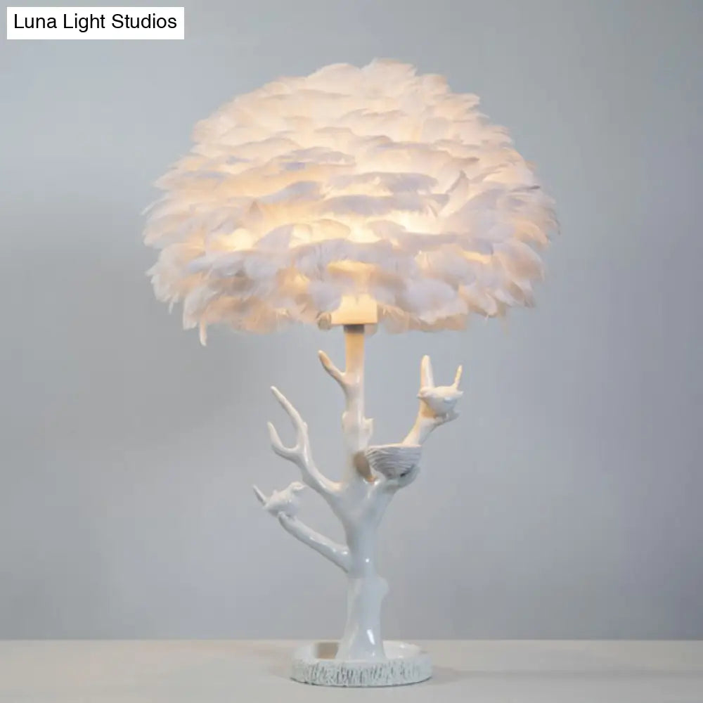 Feather Shade Resin Table Lamp: Artistic Tree Branch Design Ideal For Living Room Nightstands White
