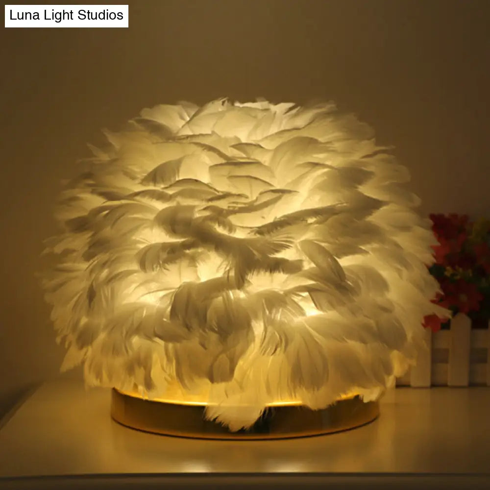 Feathered Flower Blossom Bedside Lamp - Modern Stylish Night Light (Pink/Apricot/White)
