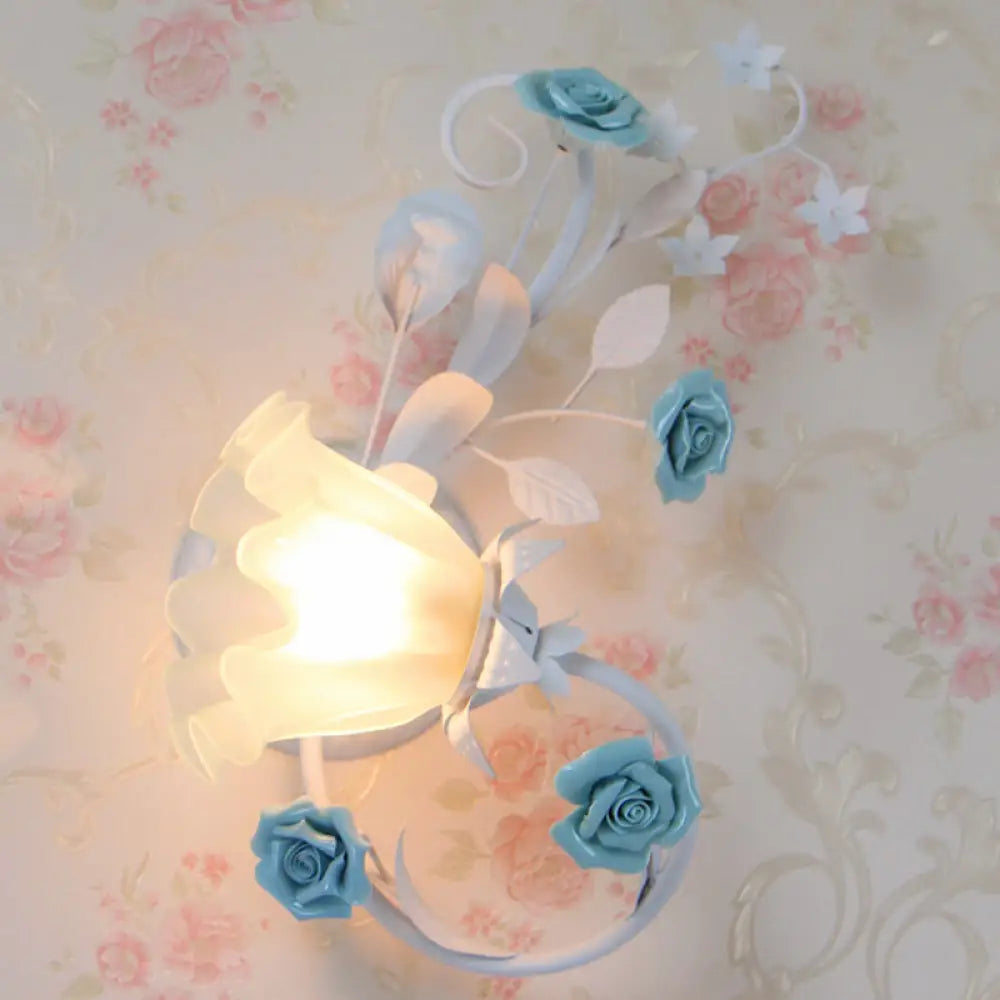 Flower Shade Frosted Glass Wall Sconce - Countryside 1-Light Bedroom Lamp In White / Left
