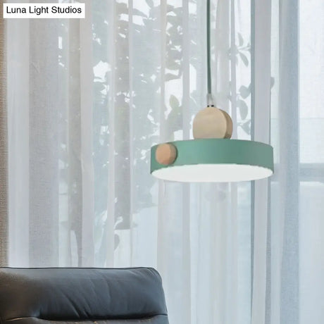 Green Metal Drum Pendant Ceiling Light - Modern 1-Light Fixture For Dining Room