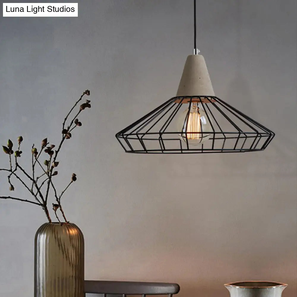 Industrial Pendant Light Fixture With 1-Light In Black Cone/Cylinder/Triangle Iron Design / Triangle