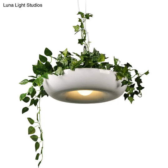Industrial Aluminium Pendant Ceiling Light With 1 Bulb - Ideal For Restaurants Plants