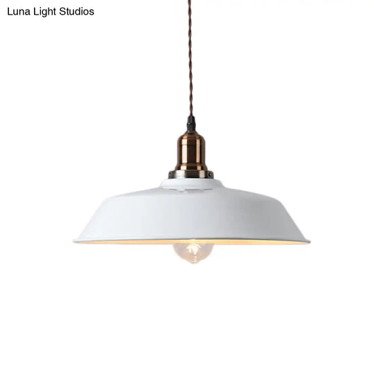 Industrial Barn Pendant Light - Stylish Metallic Hanging Ceiling Fixture For Restaurants