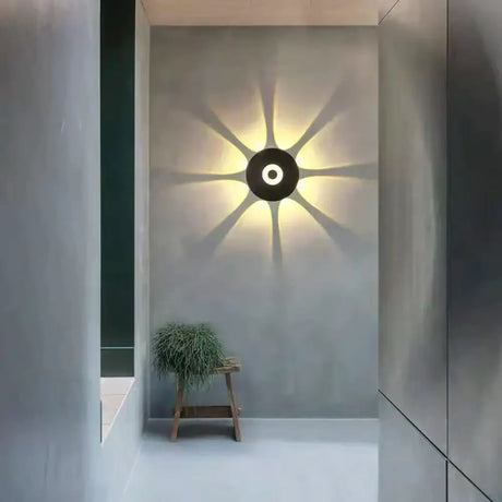 Latoya | LED Outdoor Wall Sconce D 12cm / 4.7’’ 8W / Warm White Outdoor Lighting