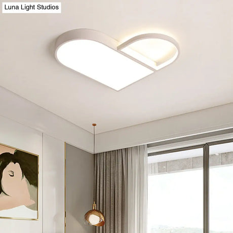 Led Bedroom Flush Mount Modern White/Black Lighting With Love Heart Metal Shade 19.5’/23.5’ Width