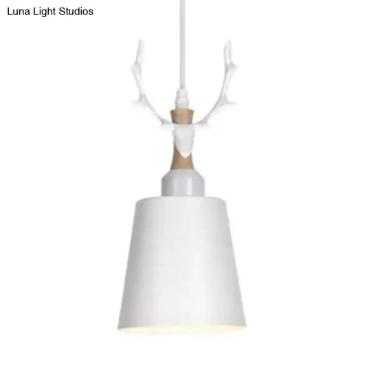 Macaron Style Hanging Light With Antlers - Metal Pendant For Balcony And Foyer