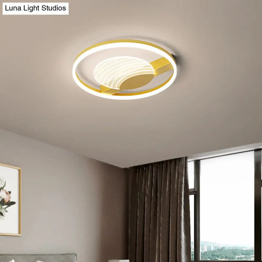 Minimalist Acrylic Circle Flush Mount Lamp In Black/Gold With Led 16/19.5 Inch Wide Wave Pattern