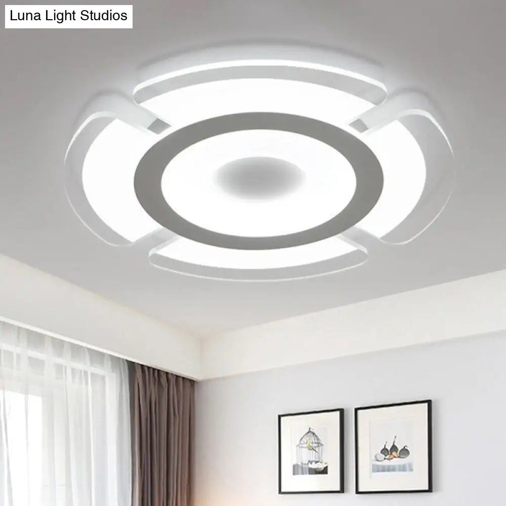 Minimalist Clear Led Flush Mount Fixture For Living Room - Metallic Circular Lighting / 16.5 White