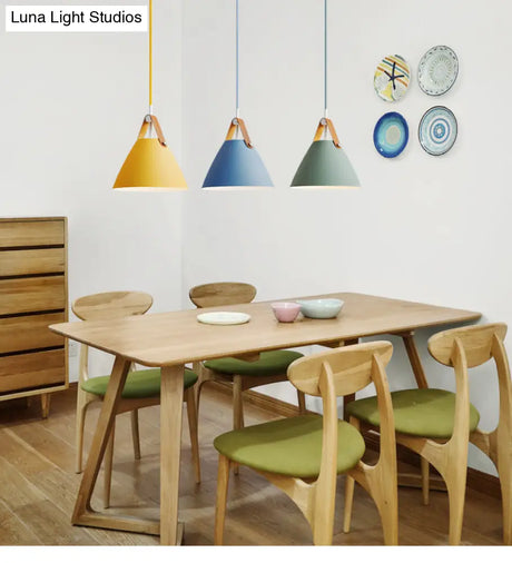 Minimalist Conical Pendant Lighting Fixture For Dining Room - Metal Hanging Lamp