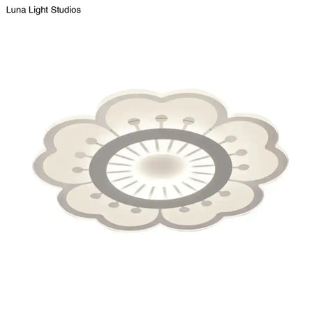 Minimalist Flush Mount Led Ceiling Lamp In White With Ultrathin Design & Acrylic Finish