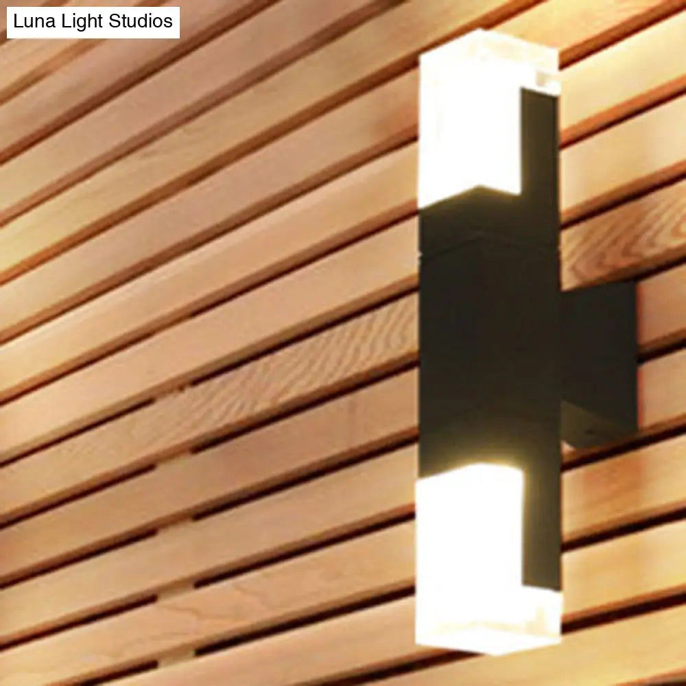Minimalist Led Courtyard Wall Lamp In Black With Warm/White Light And Acrylic 1/2 Head Sconce
