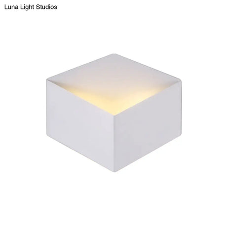 Minimalist Metallic Geometric Wall Mount Light: Cubic Shape 1/2-Light White Lamp For Corridor