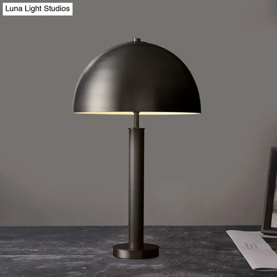 Minimalist Metallic Semicircle Table Lamp 1-Light Nightstand Light For Bedside In Black/Gold