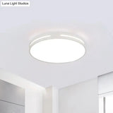 Minimalist Round Ultra-Thin Led Bedroom Ceiling Lamp In Black/White Various Sizes