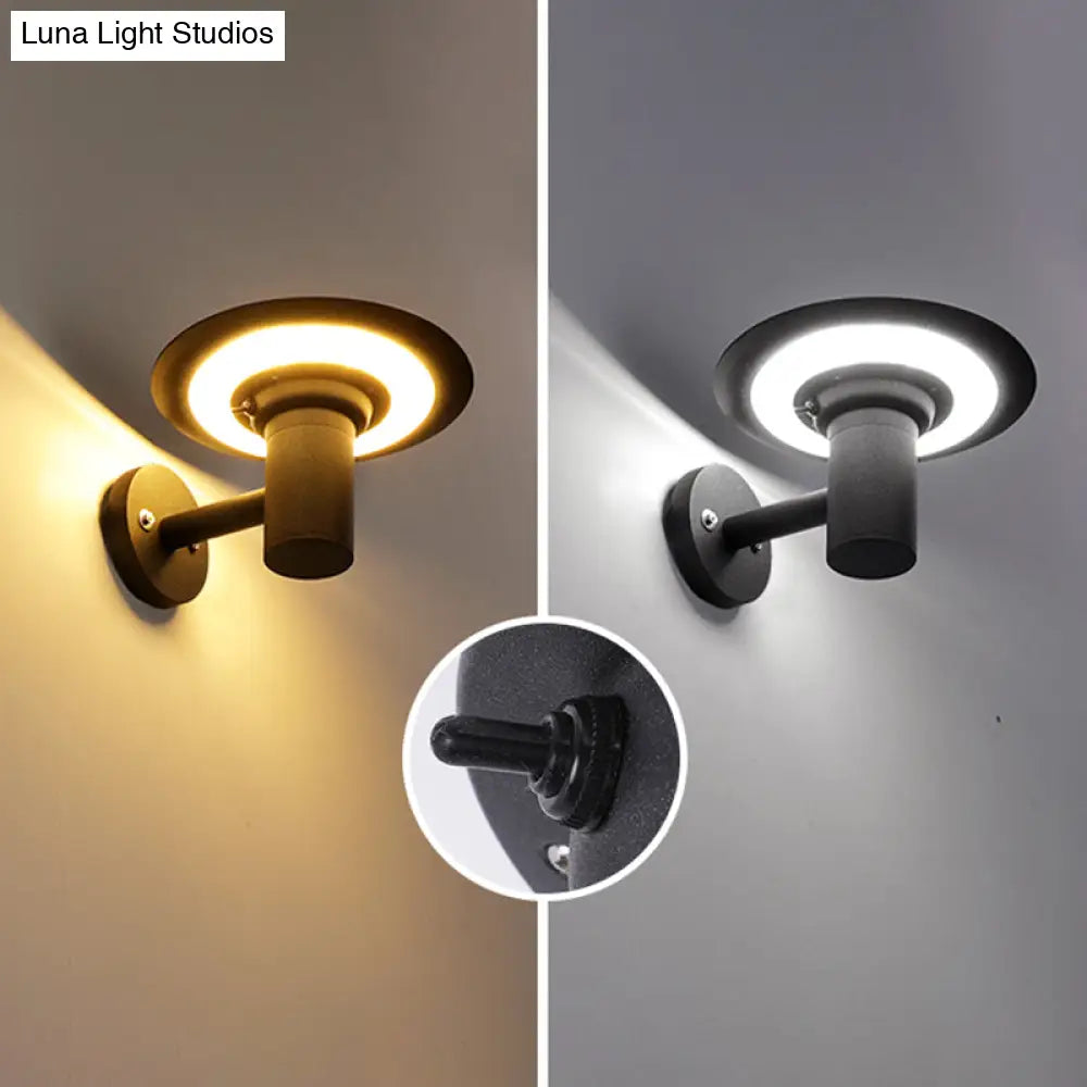 Minimalist Solar Wall Light For Courtyard With Black Tray Design And Led Aluminum Sconce