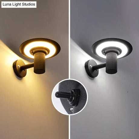 Minimalist Solar Wall Light For Courtyard With Black Tray Design And Led Aluminum Sconce