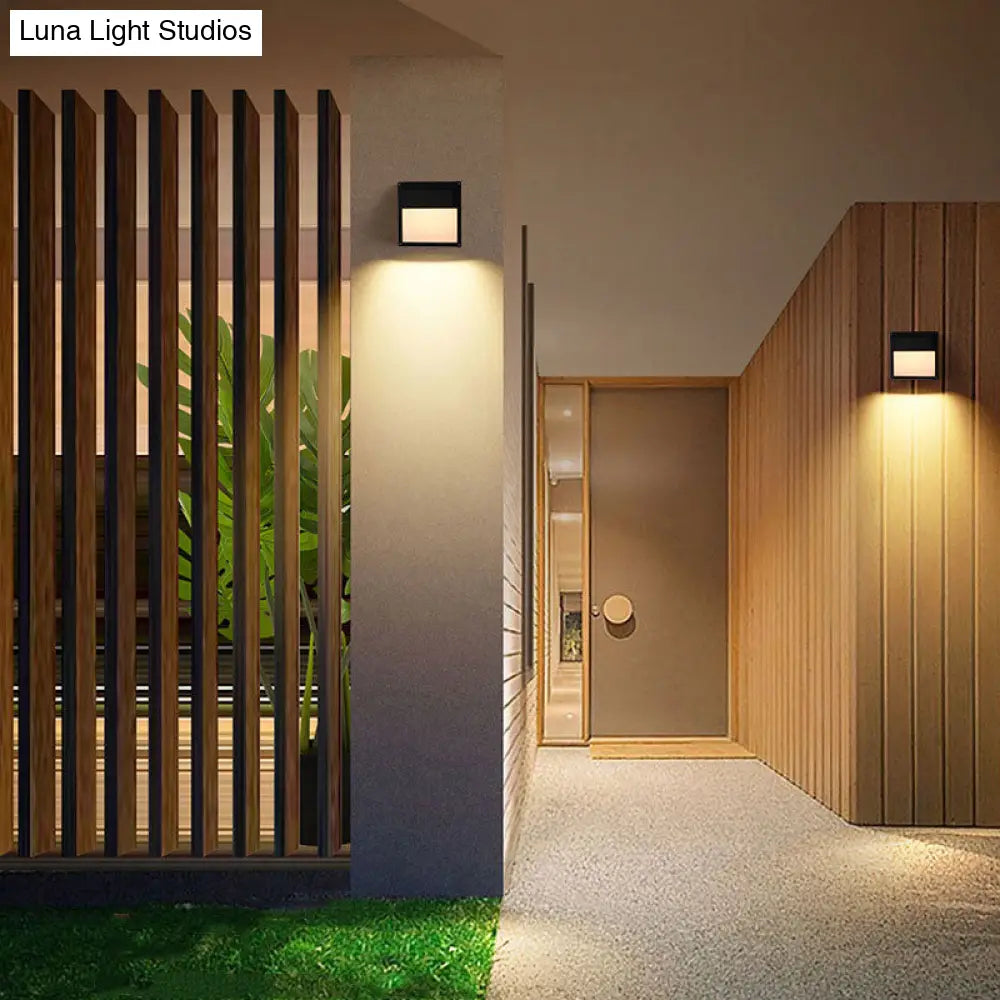 Minimalistic Acrylic Wall Sconce Lamp With Geometric Shade And Led Lighting In Black
