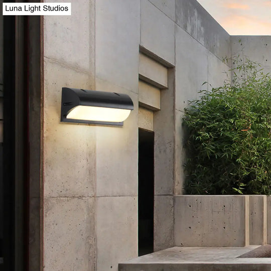 Minimalistic Black Wall Sconce Lamp - Metal Led Lighting Fixture For Outdoor Spaces