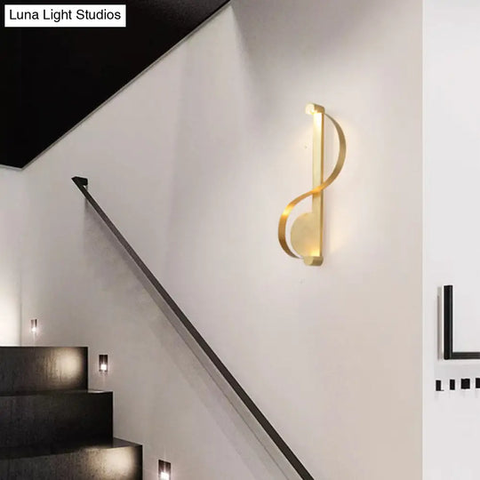 Minimalistic Brass Curve Led Wall Mount Light: Stylish Metal Sconce For Living Room