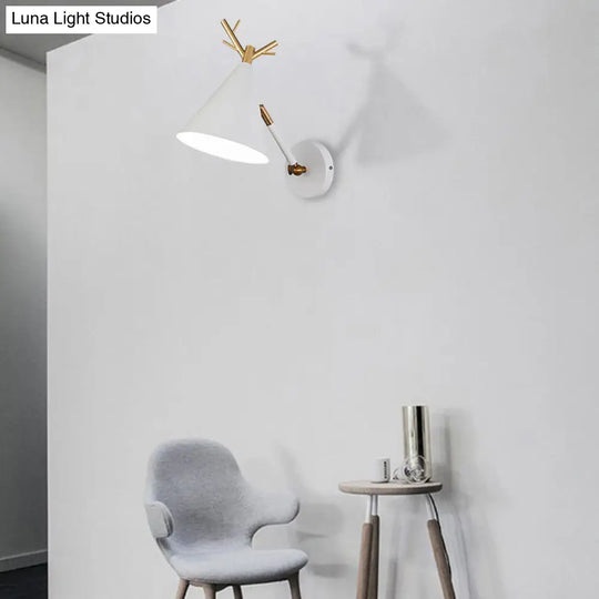 Minimalistic Cone Wall Sconce With Metal Antler Design In Grey/White/Green For Bedside