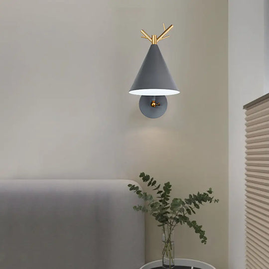 Minimalistic Cone Wall Sconce With Metal Antler Design In Grey/White/Green For Bedside Grey