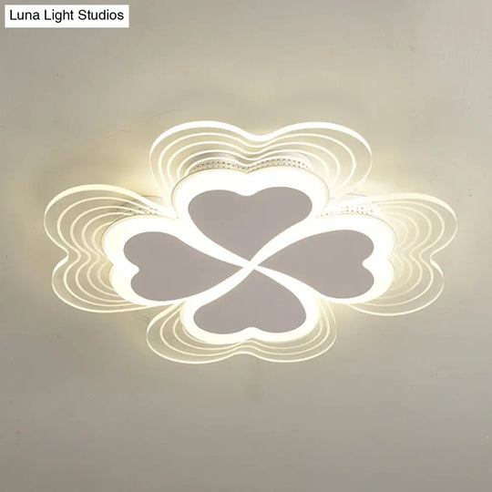 Minimalistic Led Ceiling Mount Light For Bedroom - Acrylic Clover Design White / 16.5’
