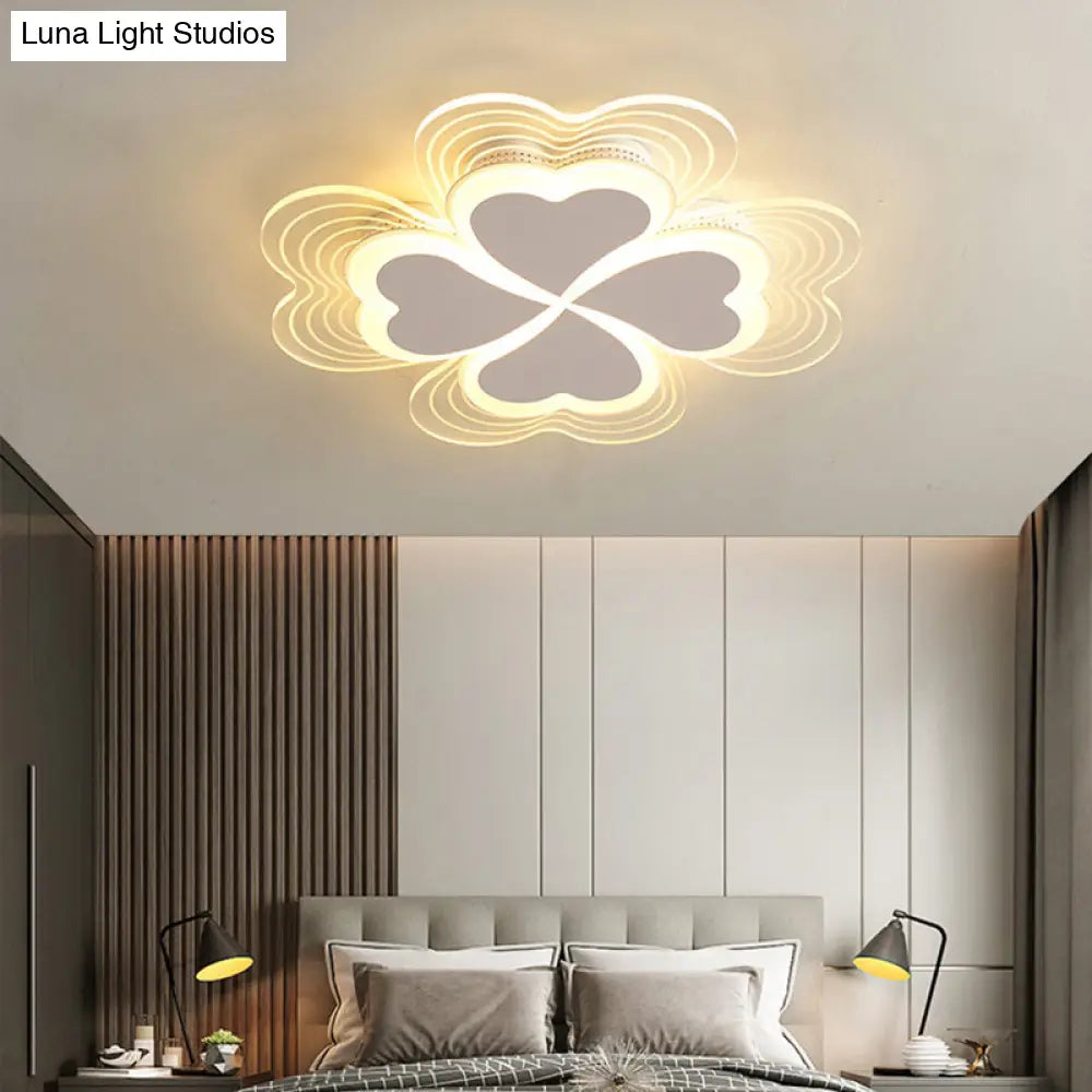 Minimalistic Led Ceiling Mount Light For Bedroom - Acrylic Clover Design White / 16.5’ Remote