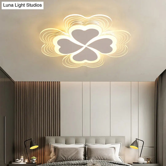 Minimalistic Led Ceiling Mount Light For Bedroom - Acrylic Clover Design White / 16.5’ Remote