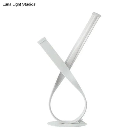 Minimalistic Twisted Desk Lamp - Acrylic Led Night Table Light For Bedside White/Warm Glow