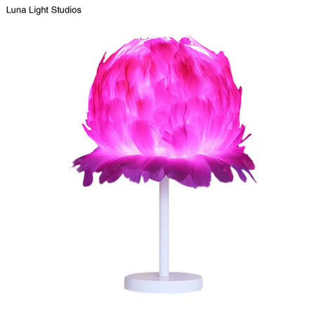 Modern 1-Head White/Pink Feather Globe Table Lamp For Bedroom