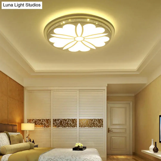 Modern Acrylic Led Flushmount Flower Ceiling Light For Dining Room And Bedroom