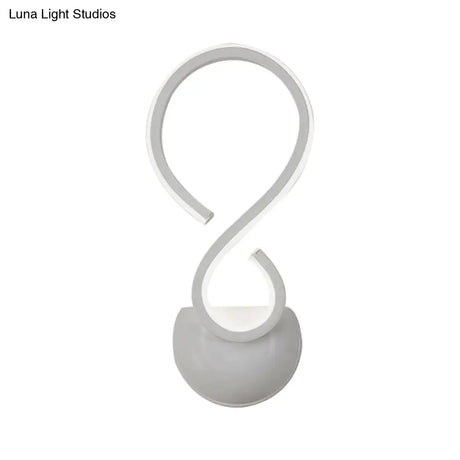 Modern Acrylic Led Wall Sconce - Twist Design White Finish Ideal For Living Room Lighting