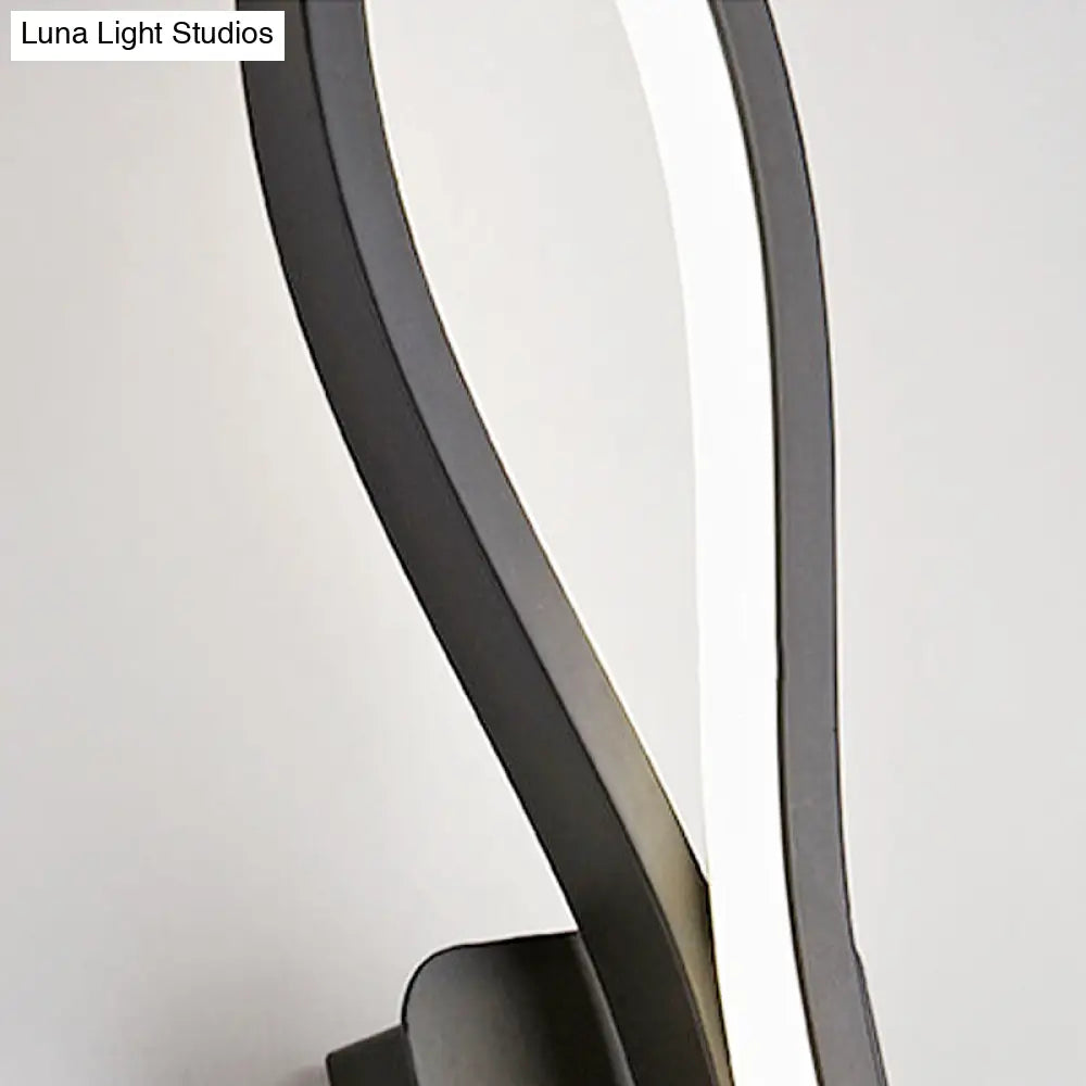 Modern Acrylic Twist Wall Light Sconce In Black/White - Neutral/Warm/White