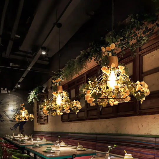 Modern Black Iron Pendant Light With Hanging Flower Jar Design Ideal For Restaurants And