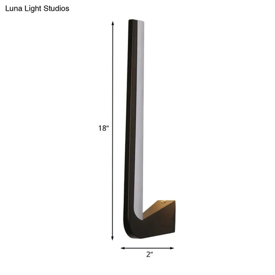 Modern Black Linear Led Wall Sconce With Acrylic Lighting For Living Room