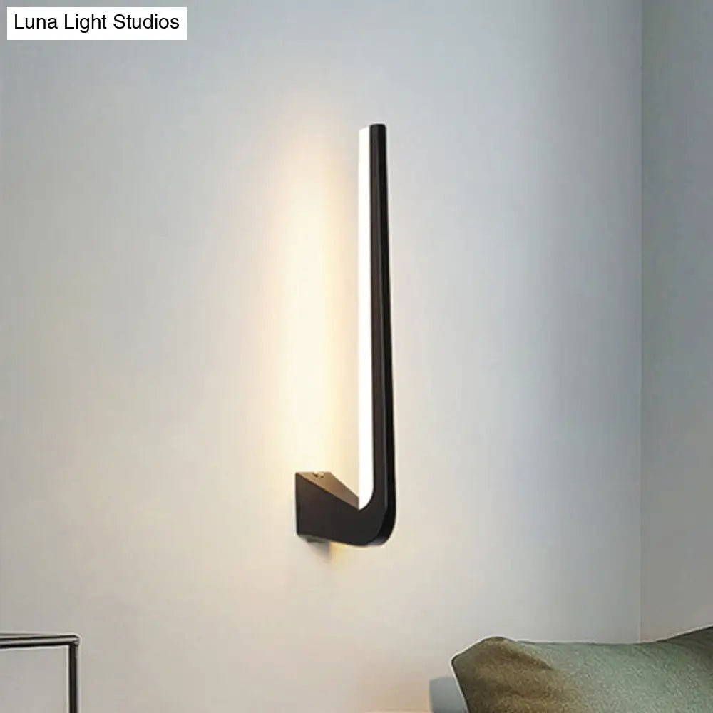 Modern Black Linear Led Wall Sconce With Acrylic Lighting For Living Room