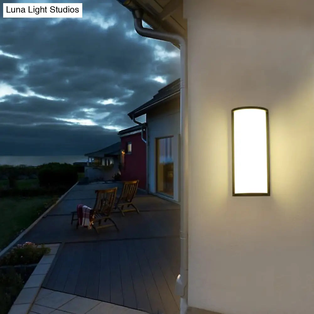 Modern Black Metal Led Outdoor Wall Sconce Lamp: Minimalistic Half Cylinder Design