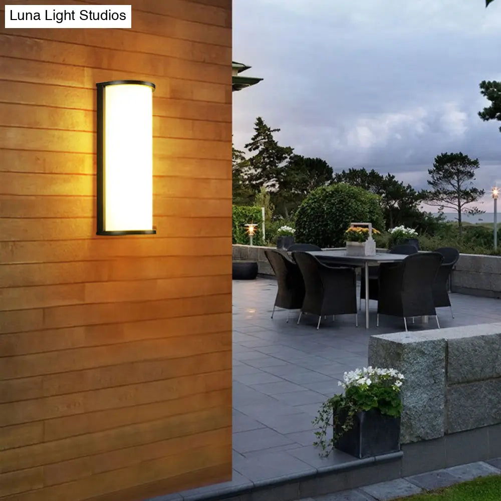 Modern Black Metal Led Outdoor Wall Sconce Lamp: Minimalistic Half Cylinder Design
