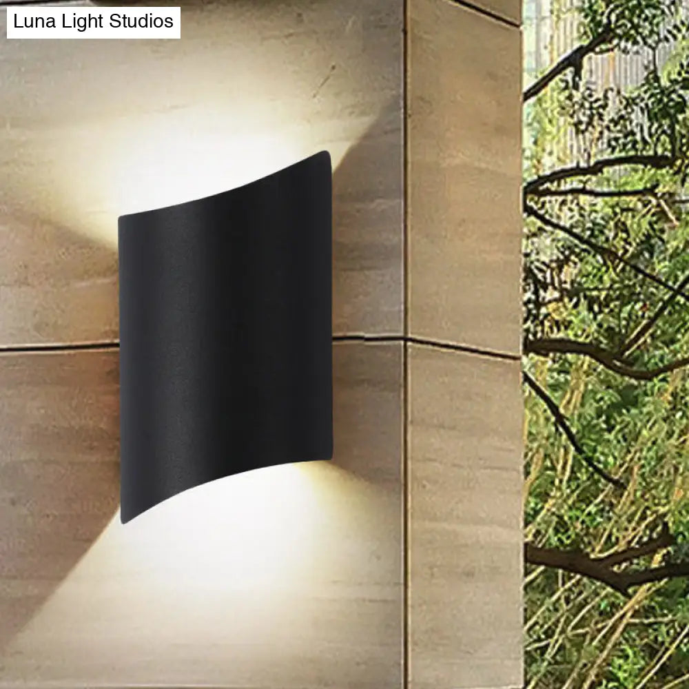 Modern Led Outdoor Wall Sconce With Geometric Metal Shade In Warm/White Light - Black Fixture