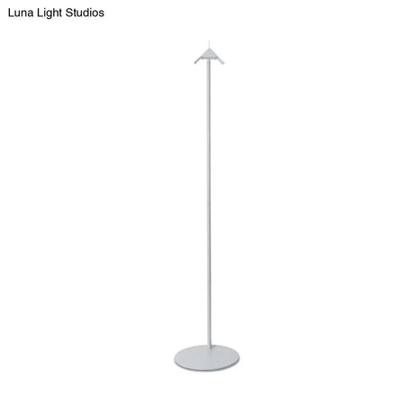 Modern Metal Floor Lamp For Bedroom- Black/White/Blue Folded Standing Light