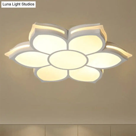 Modern Metal Flower Flush Mount Ceiling Light Led Integrated White Warm/White Various Sizes