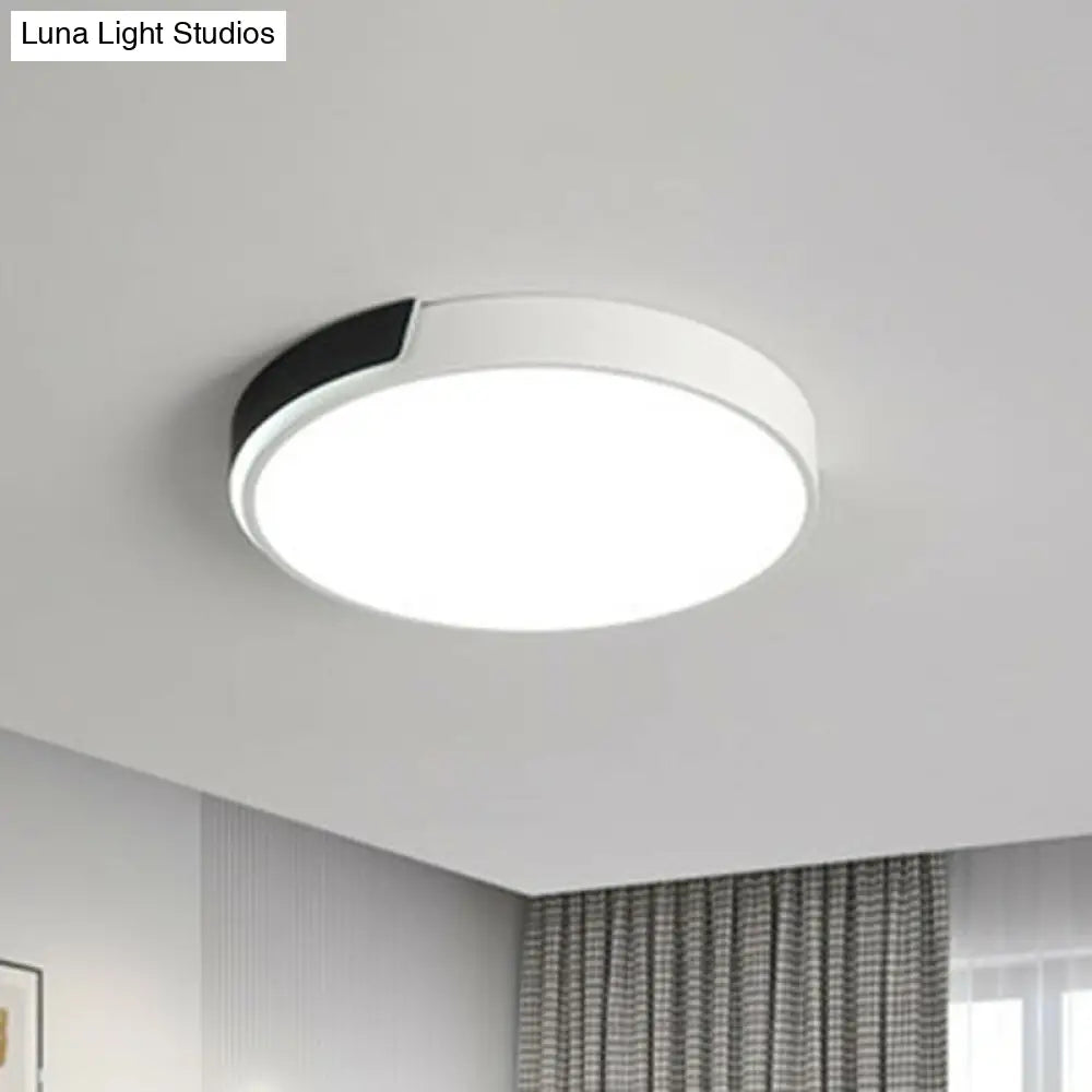 Modern Metal Geometric Led Flush Mount Ceiling Light In Black And White Black-White / Round