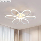 Modern White Blossom Flush-Mount Led Ceiling Lamp (23/29 Inches) For Living Room