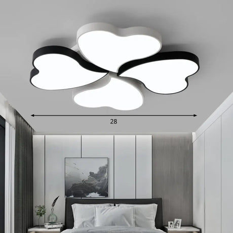 Nordic Led Metal Clover Shaped Flush Mount Lighting For Bedroom In Black-White White / 28.5’