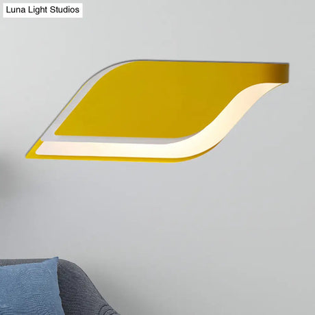 Nordic Metal Leaf Wall Lamp: Yellow/Grey/Green 1-Light Sconce Fixture