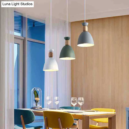 Nordic Metal Wine Cup Multi Pendant Light With 3 Bulbs For Elegant Table Lighting