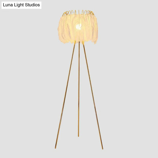 Nordic Style Tripod Floor Lamp With Feather Shade Metal Stand White