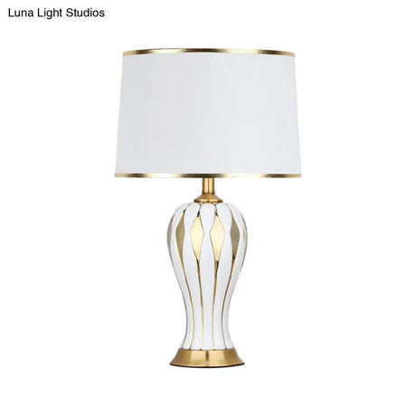 Nordic Style White Bedside Lamp With Reading Light 1-Bulb Fabric Table For Bedroom