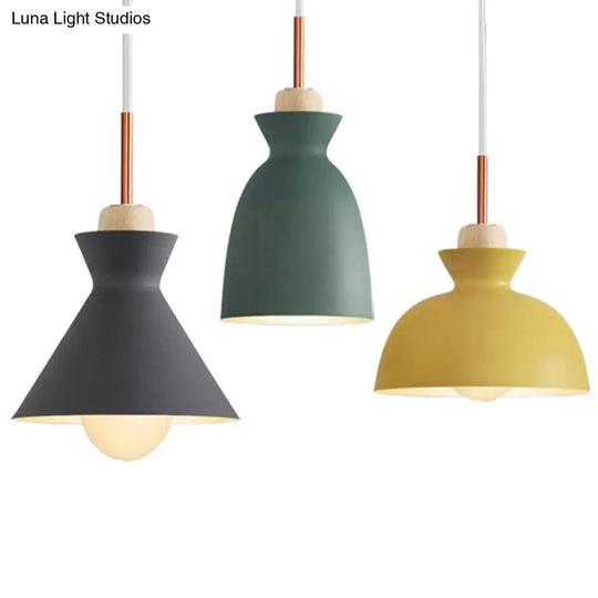 Nordic Style 1-Light Pendant Lamp With Wooden Top For Modern Restaurants